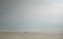 (115) 2 mensen en 2 honden op het strand (115) 2 mensen en 2 honden op het strand