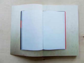 This page is intentionally left blank (onderdeel van defining white) This page is intentionally left blank (onderdeel van defining white)