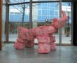 Kunstwerk roze neushoorn