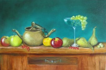 klassiek stilleven: koper en fruit op tafel klassiek stilleven: koper en fruit op tafel
