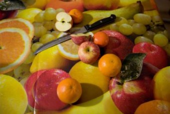 Still life with fruit & tablecloth