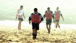 Voetbal op het strand Voetbal op het strand