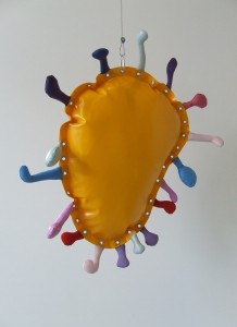 Gele vorm met pootjes Gele vorm met pootjes