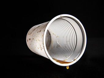 modern times plastic beker koffiedruppel modern times plastic beker koffiedruppel