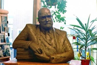 portret dr. Gerhard L. Durlacher portret dr. Gerhard L. Durlacher
