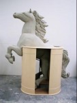 Paard met sokkel Paard met sokkel
