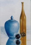 realistisch stilleven: dekselvaas met fles op spiegel realistisch stilleven: dekselvaas met fles op spiegel