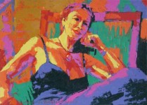 Naar muziek luisterende vrouw Naar muziek luisterende vrouw