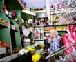 poor towns-shopkeeper Kunstwerk poor towns-shopkeeper
