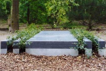zonder titel/ Grafmonument zonder titel/ Grafmonument